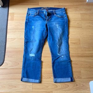 Arizona Jeans distressed capris size 11 juniors